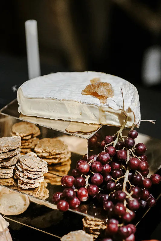 GRAZING TABLE